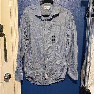 Calvin Klein Men's Light Blue Dress Shirt